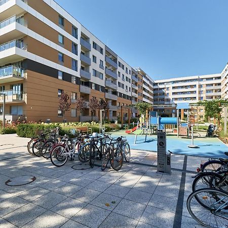 Exclusive Apartments Teczowa With Underground Parking By Noclegi Renters Wroclaw Ngoại thất bức ảnh