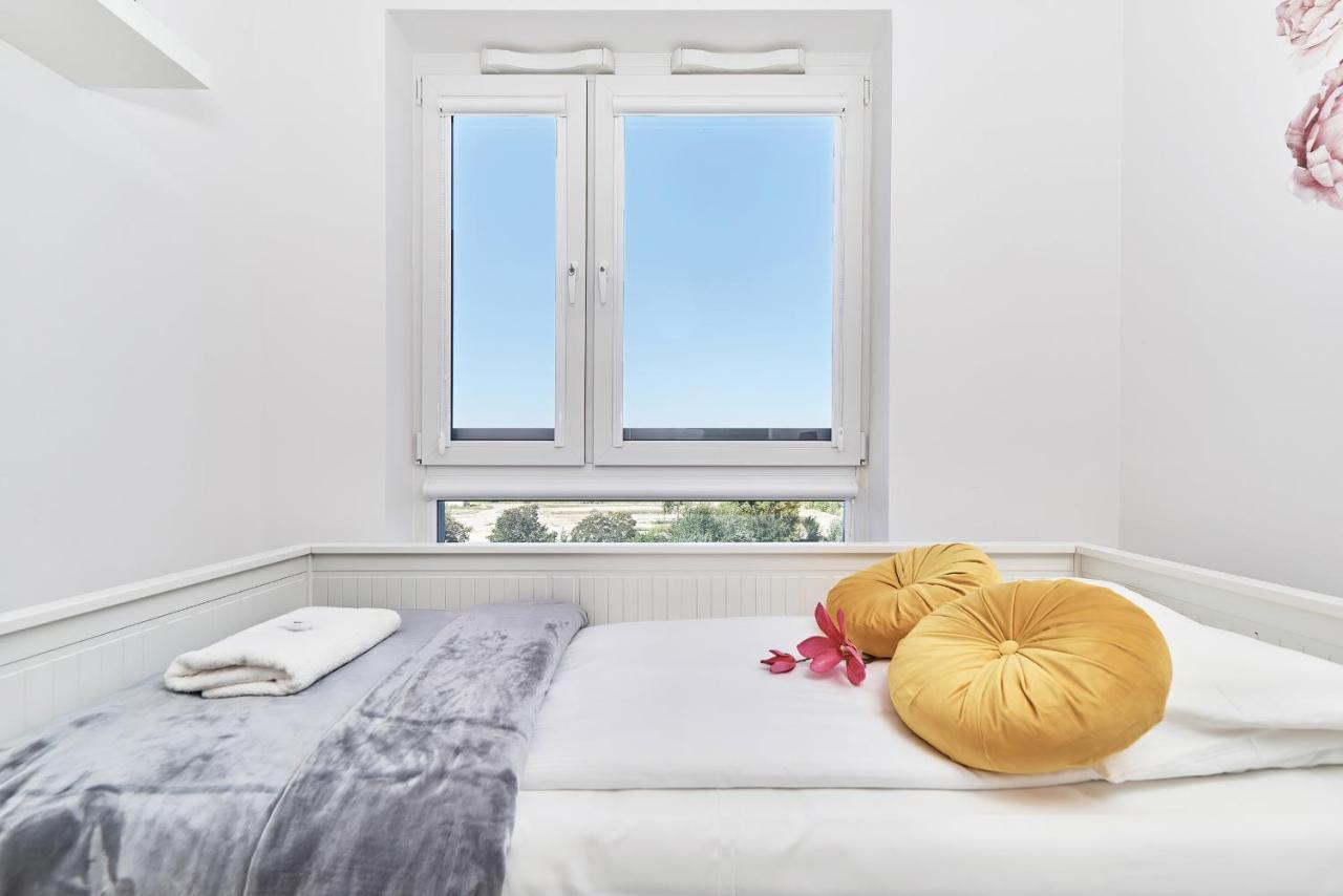 Exclusive Apartments Teczowa With Underground Parking By Noclegi Renters Wroclaw Ngoại thất bức ảnh