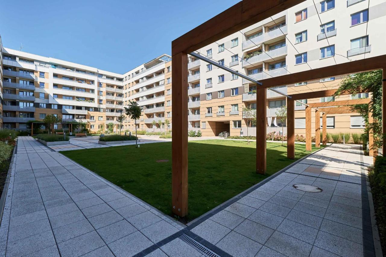 Exclusive Apartments Teczowa With Underground Parking By Noclegi Renters Wroclaw Ngoại thất bức ảnh