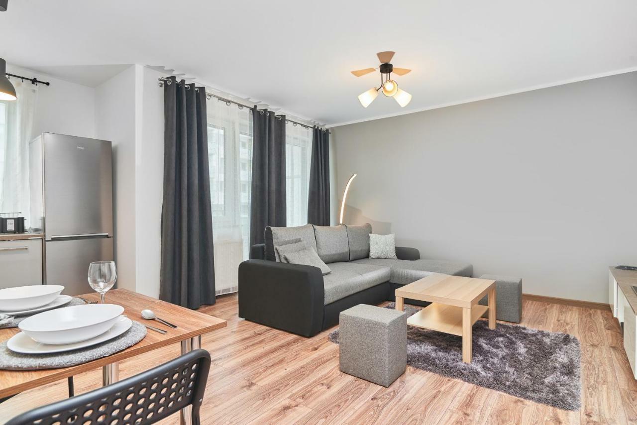 Exclusive Apartments Teczowa With Underground Parking By Noclegi Renters Wroclaw Ngoại thất bức ảnh
